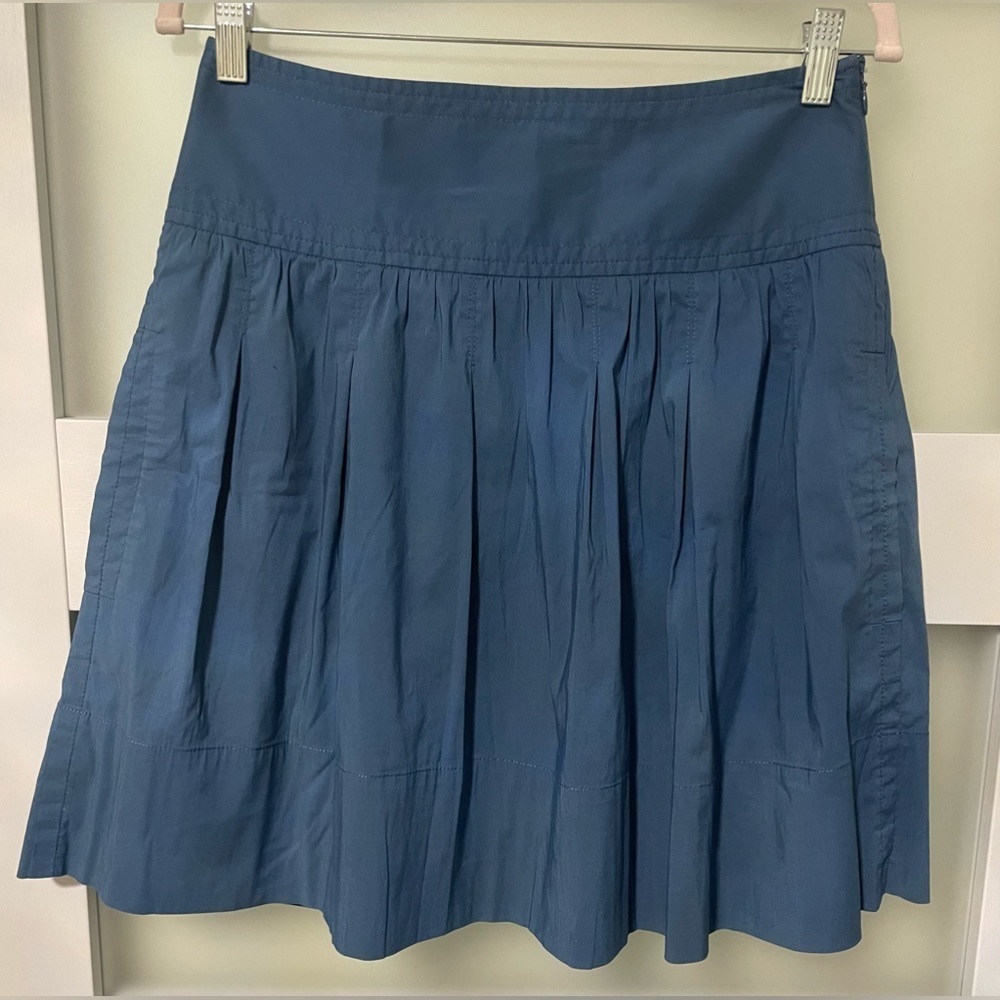 BCBGMaxAzria Blue A-Line Pleated Skirt Knee-Length Casual Work